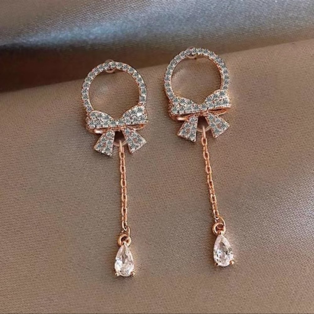 Elegant Bow Water Drop Pendant Stud Earrings - Picture 5 of 7